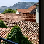 Djudja I Mate Bed & Breakfast 3*