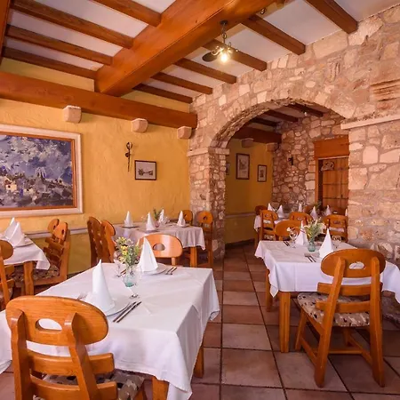 Djudja I Mate - And Local Restaurant