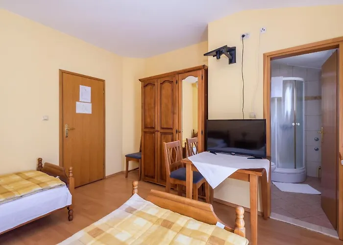 Djudja I Mate krevet i doručak Vid